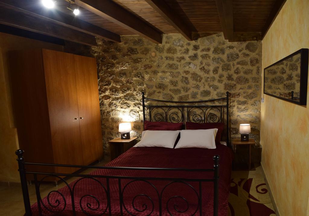 Paliokastro Guesthouse Kato Sinikia Trikalon Ruang foto