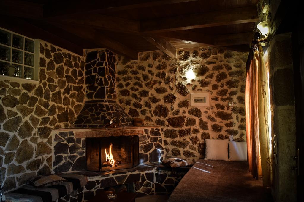 Paliokastro Guesthouse Synikia Mesi Trikalon Ruang foto
