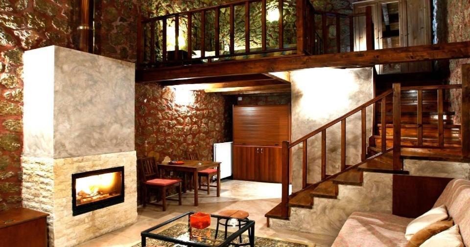 Paliokastro Guesthouse Kato Sinikia Trikalon Bagian luar foto